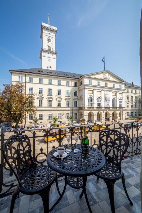 Апартаменты V.I.P.Apartmens Rynok Sqr.19 Львов-35