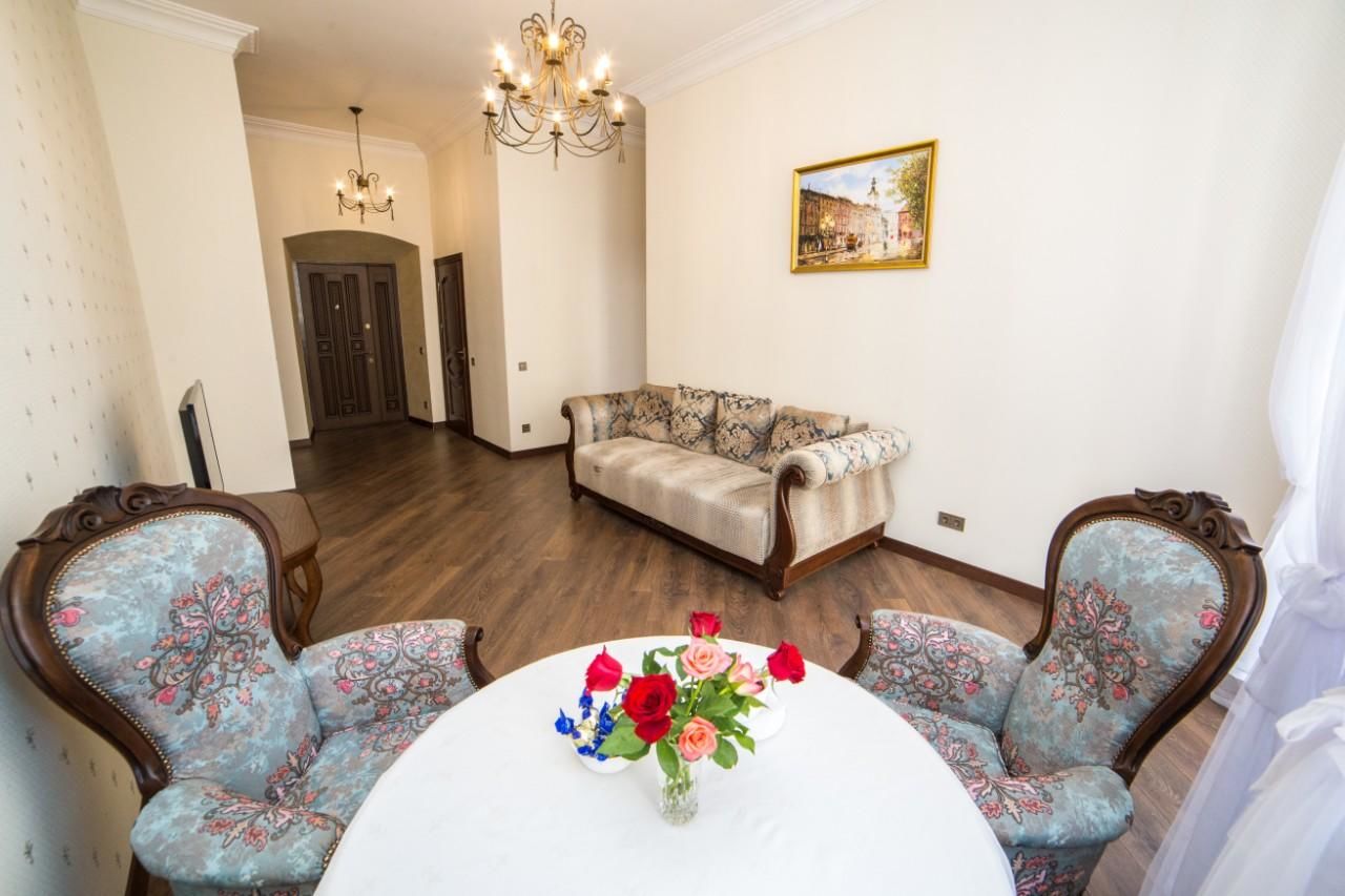 Апартаменты V.I.P.Apartmens Rynok Sqr.19 Львов-37