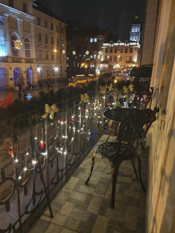 Апартаменты V.I.P.Apartmens Rynok Sqr.19 Львов-41