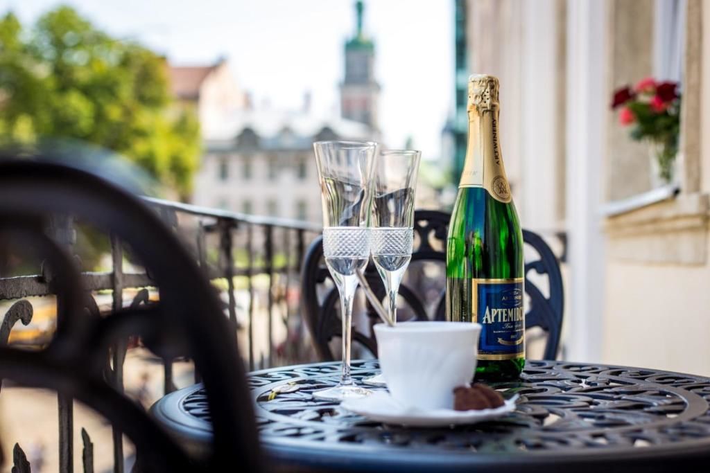 Апартаменты V.I.P.Apartmens Rynok Sqr.19 Львов-50