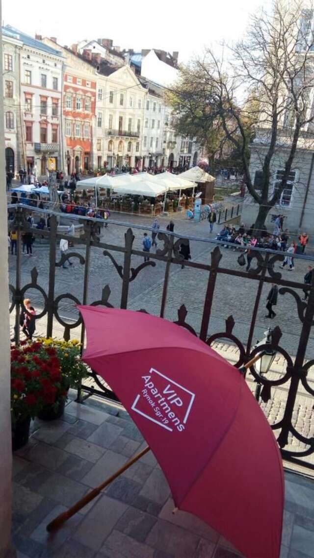 Апартаменты V.I.P.Apartmens Rynok Sqr.19 Львов-20