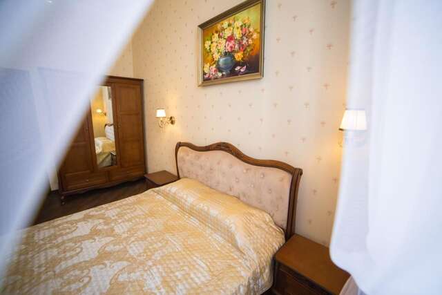 Апартаменты V.I.P.Apartmens Rynok Sqr.19 Львов-22