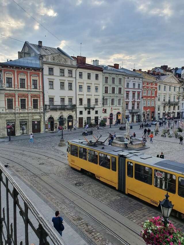 Апартаменты V.I.P.Apartmens Rynok Sqr.19 Львов-7